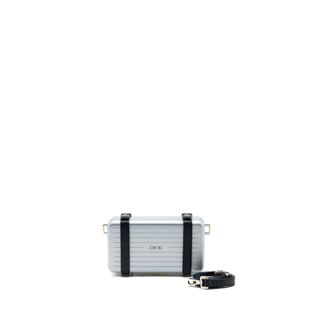 X RIMOWA CLUTCH TRUNK BAG ALUMINIUM / CALFSKIN SILVER / BLACK SHW