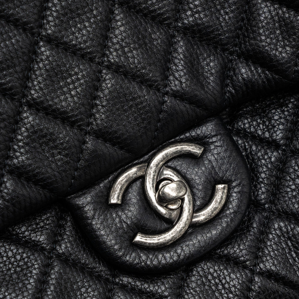 XXL CLASSIC TRAVEL FLAP CALFSKIN BLACK RUTHENIUM HARDWARE